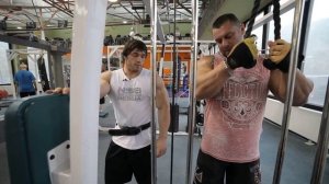 ТЕЛУ ВРЕМЯ! Тренировка рук  Скоромный и Сидорычев