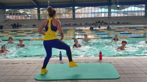 Aquatic fitness warm-up 'Miami' - DJ Francis
