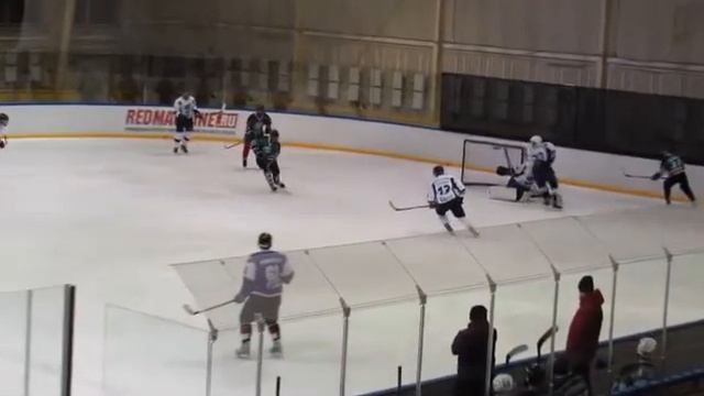 Сэйв в любительском хоккее