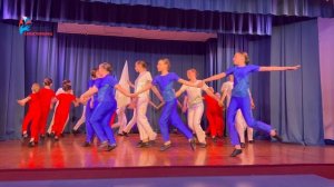 21. Коллектив спортивного танца «Радуга» – «России славный флаг»