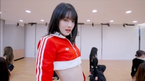 Minnie (민니) - 'HER' dance practice mirrored