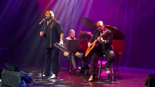 “Ах, как хочется снова весны…” Александр Бутов