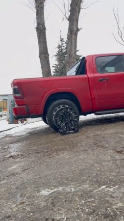 RAM 1500 на примерке дисков в 20-ом диаметре