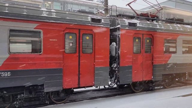 зимнее прибытие на станцию Москва-Казанская | реконструкция | из окна поезда