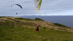 Взлёт на параплане.