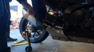 Yamaha R1 Akrapovic Slip On Exhaust! The TOP Slip on Exhaust for the Yamaha R1!