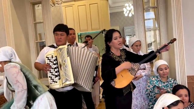 Алақаннан ұшқан аққуым. Наркенже Серікбаева. Домбыра, Баян