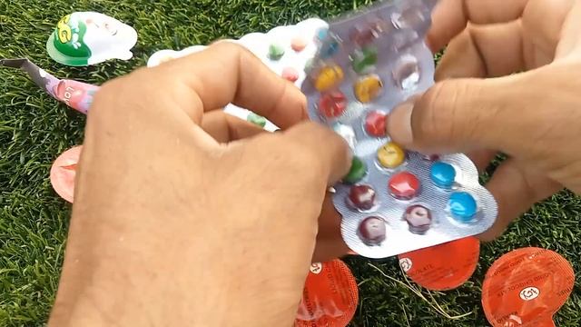 Lollipops Unpacking ASMR 🍭 Chupa Chups & 4 Kinder Surprise Opening! Yummy Yummy Satisfying смотреть онлайн