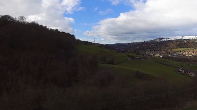Aerial View Woodhouse Road Folly Dam Todmorden Taken with a DJI Phantom Drone смотреть онлайн
