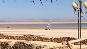 Буер на колёсах в Дахабе