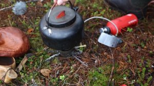 Hiking in the wet and foggy forest - Coffee on the multi fuel burner (ASMR)