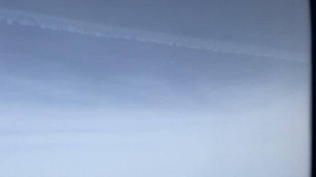 40 MINUTES Relaxing ASMR Flying at Cruise Altitude | 4K смотреть онлайн