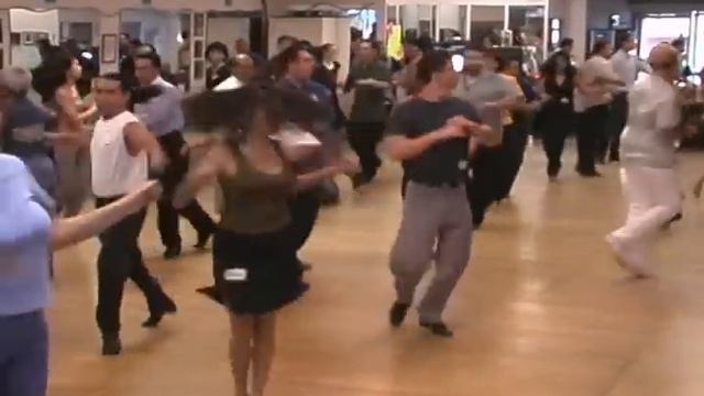 Let's Dance L.A. Salsa 2 Warm-Up смотреть онлайн