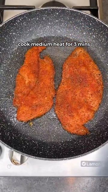 Healthy Delicious Tomato Chicken ! 390 calories per serving - 44g proteins