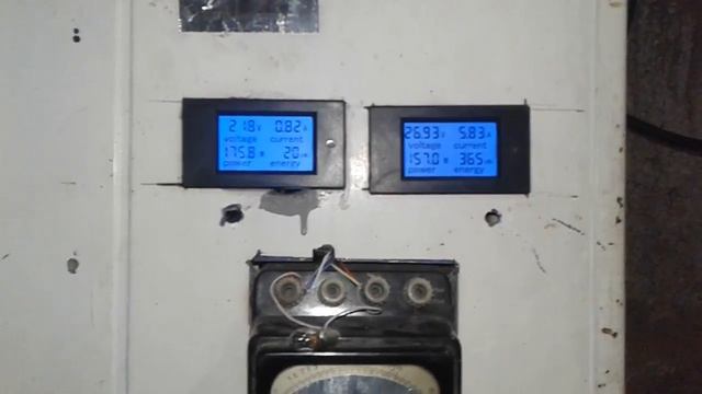 Ни кто не пользовался дома энергией ветряков при сильном ветре весь день 😢😢😢 смотреть онлайн