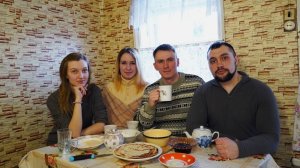 КУПИЛ 2 ДОМА В ДЕРЕВНЕ | ПРИЕХАЛИ ГОСТИ | КАК ПРАЗДНУЮТ МАСЛЕНИЦУ В ДЕРЕВНЕ
