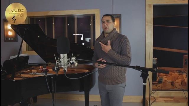 Samuel James Dewese singing Ô vin, dissipe la tristesse смотреть онлайн