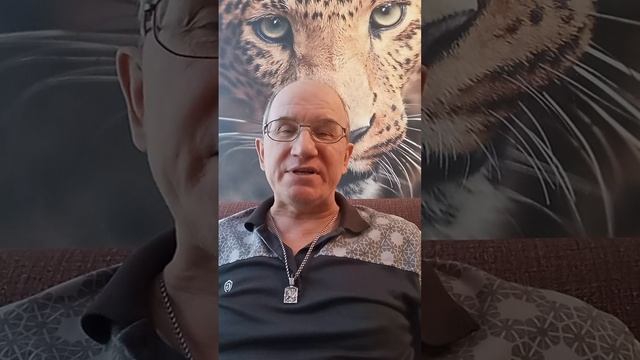 С 8м мартом вас, наши милые дамы.