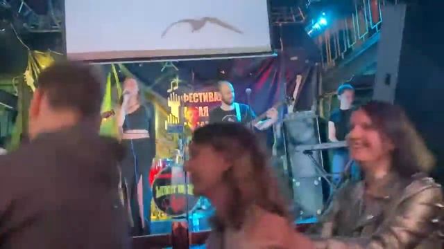 LIGHT ON - Птица (Money Honey, 2021) смотреть онлайн