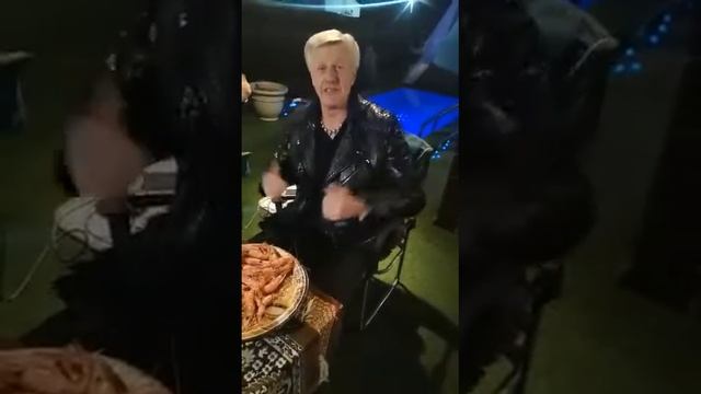 домашние посиделки с друзьями