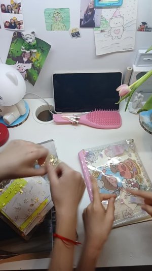 Распаковка бумажных сюрпризов)))