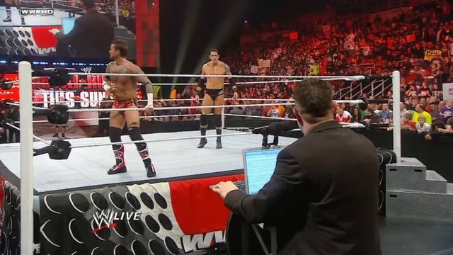 Raw: CM Punk vs. Wade Barrett смотреть онлайн