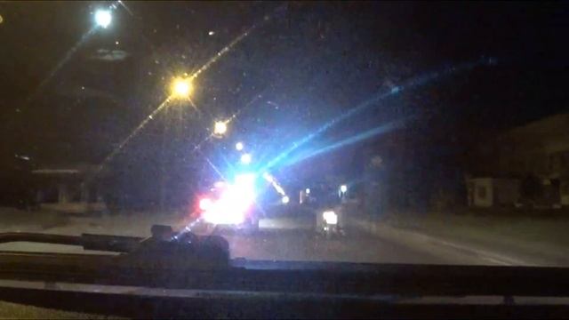 МОТОЦИКЛИСТ ПРОКАТИЛ ПАССАЖИРОВ С «ВЕТЕРКОМ» смотреть онлайн