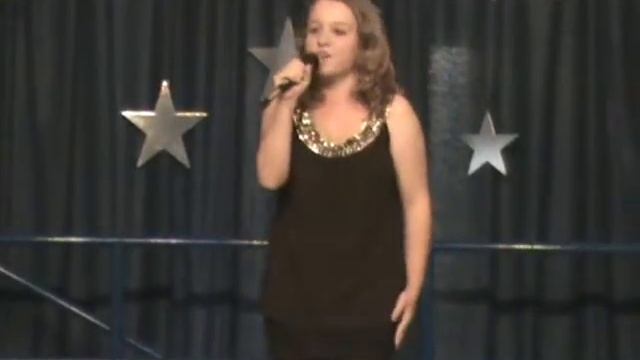 Ally singing Fame at school talent show May 2012.mpg смотреть онлайн