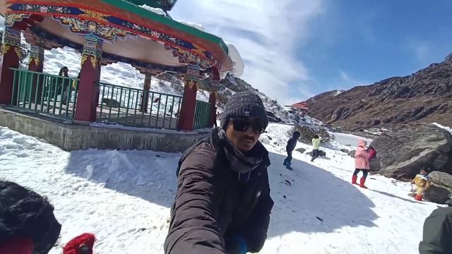 TRIP TO SIKKIM ♥️| Day - 4 | Frozen Lake | Tsomgu ( CHANGU ) Lake | Yak Ride | Ropeway смотреть онлайн