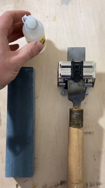 Заточка стамески с помощью самого дешевого набора из Леруа Мерлен смотреть онлайн