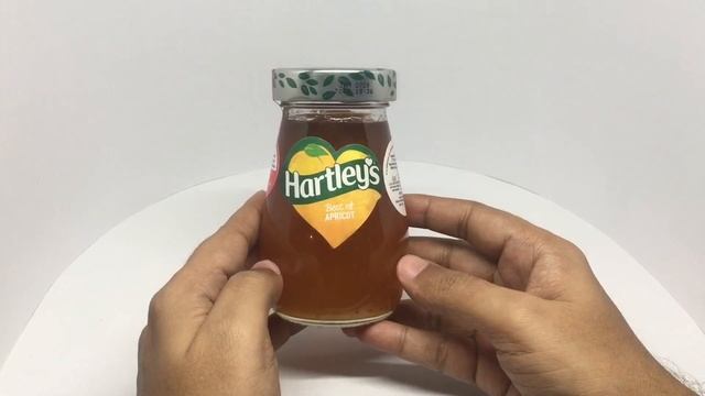 Hartley’s Apricot Jam смотреть онлайн