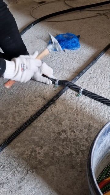 строительный газовый пистолет 🔫 в деле