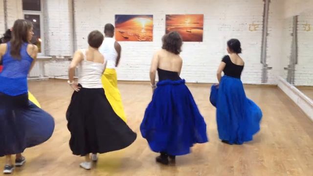 Йосдель Саррия: уроки румбы в Москве (mambogroup.ru) смотреть онлайн