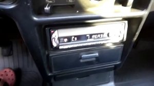 sony CDX R3350 mp3