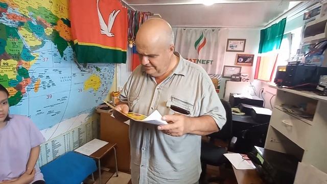 Азнакаево радиостанция вручение дипломов и карточек с автографом космонавта Сергея Рыжикова