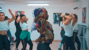 Gloria Estefan - "CONGA"   Choreography by Manifa Sonko Filmed by @syliprod - Waacking Class