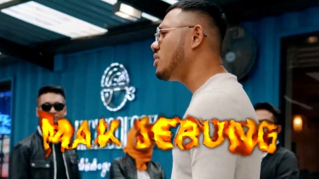 Official Mak Jerung MV (Lyrics) смотреть онлайн