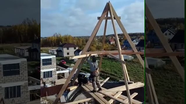 Шпиль штурмуем Кровельные работы по Крыму 89781331755
#строительствокрымсимферополь#стройкакрым#к смотреть онлайн