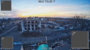 Кадры нанесения удара FPV-дроном по Страйкеру ВСУ в г. Суджа