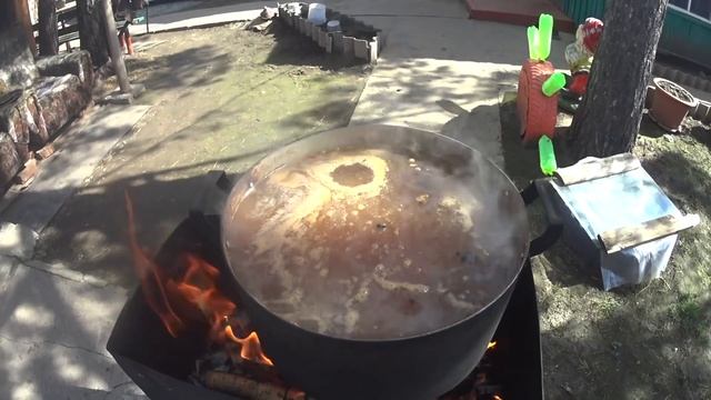 ХОЛОДНОЕ КОПЧЕНИЕ МЯСА БОБРА, ЧАСТЬ 1-ВАРКА МЯСА В РАССОЛЕ!