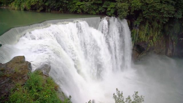 9 MINUTES OF BEAUTY and RELAX. Nature, waterfalls, beautiful music. смотреть онлайн