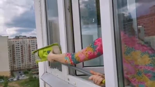 27 мая. Моем окна смотреть онлайн