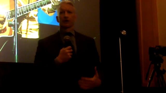 Anderson Cooper at Richmond Forum Video смотреть онлайн