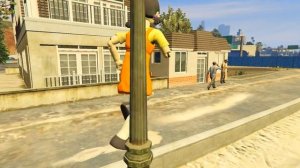 КУКЛА ИЗ ИГРЫ В КАЛЬМАРА ИДЕТ ЗА ТОБОЙ! SQUID GAME