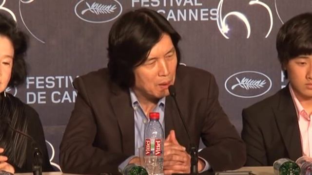 Cannes Presents: 'Poetry' смотреть онлайн