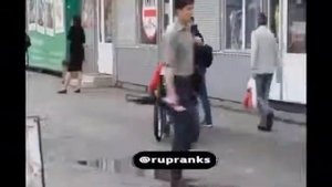 Социальный эксперимент помощь инвалиду