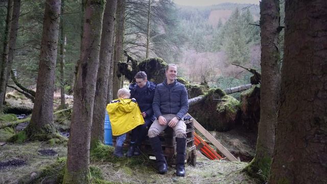 From High Stress And Super Cars, To 50 Acres Off Grid | A Journey To Self Sufficiency смотреть онлайн