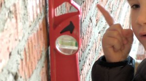 ПРОРАБ БРАКУЕТ СТЕНУ! Делаю подарок жене на Новый Год!