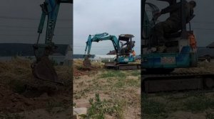 Подготовка теплой грядки под малину. Устала копать посадочные ямы и привлекла для этого мини-тракто