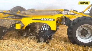 Дискатор SwifterDisc XO8000F, який зробив в агрохолдингу AgroVista 8 293 гектари за 4 місяці 2020р!